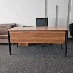 میز کارشناسی پایه فلزی مدل آرتام