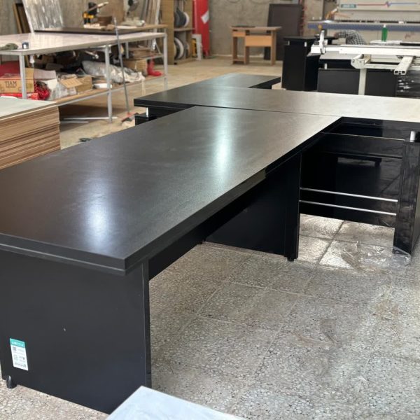 میز مدیریت با کنفرانس تمام ام دی اف